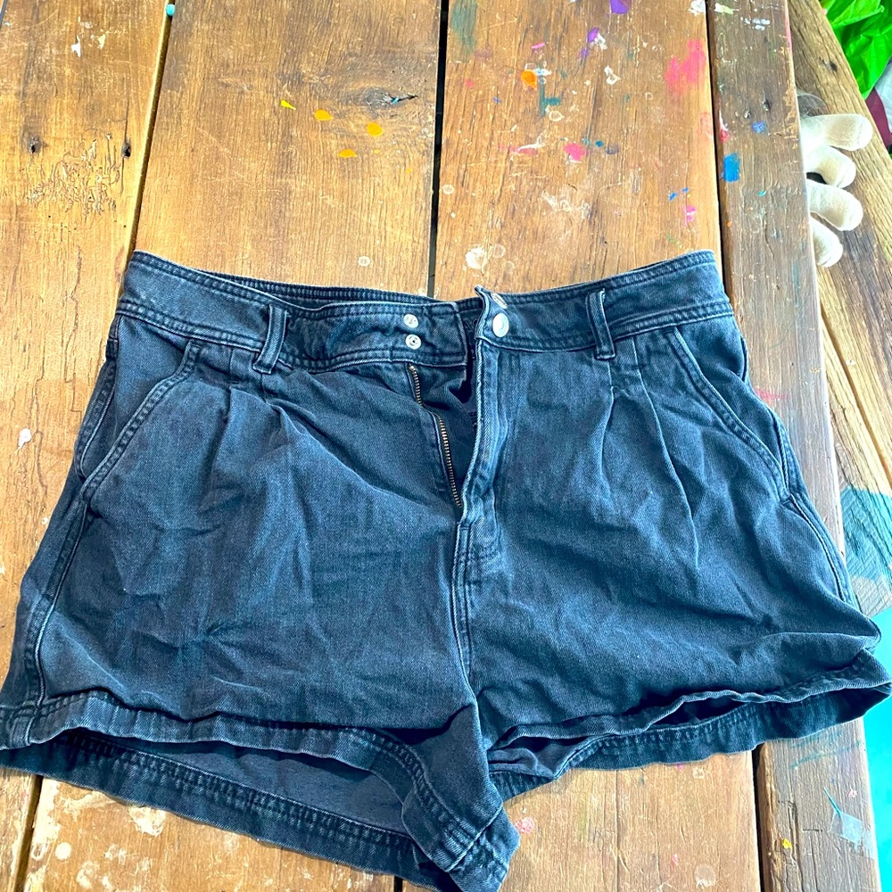 American Eagle mom shorts